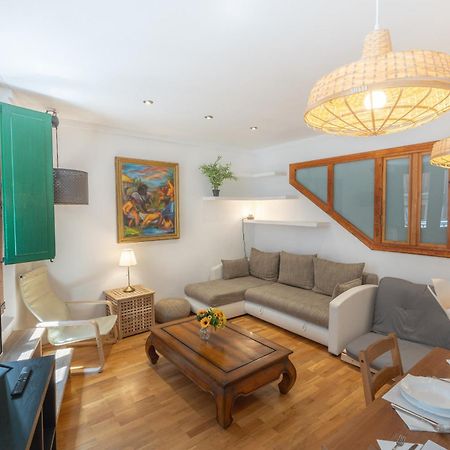 Ferienwohnung Tuapartamento Centro Estafeta Deluxe Pamplona Exterior foto