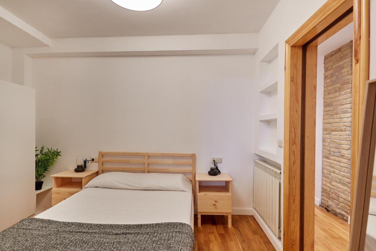 Ferienwohnung Tuapartamento Centro Estafeta Deluxe Pamplona Exterior foto