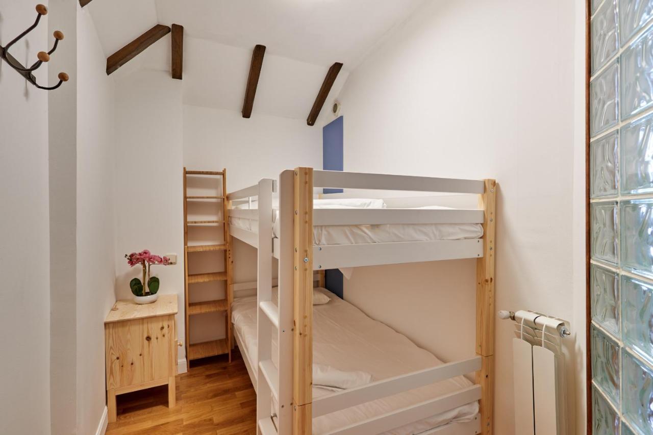 Ferienwohnung Tuapartamento Centro Estafeta Deluxe Pamplona Exterior foto