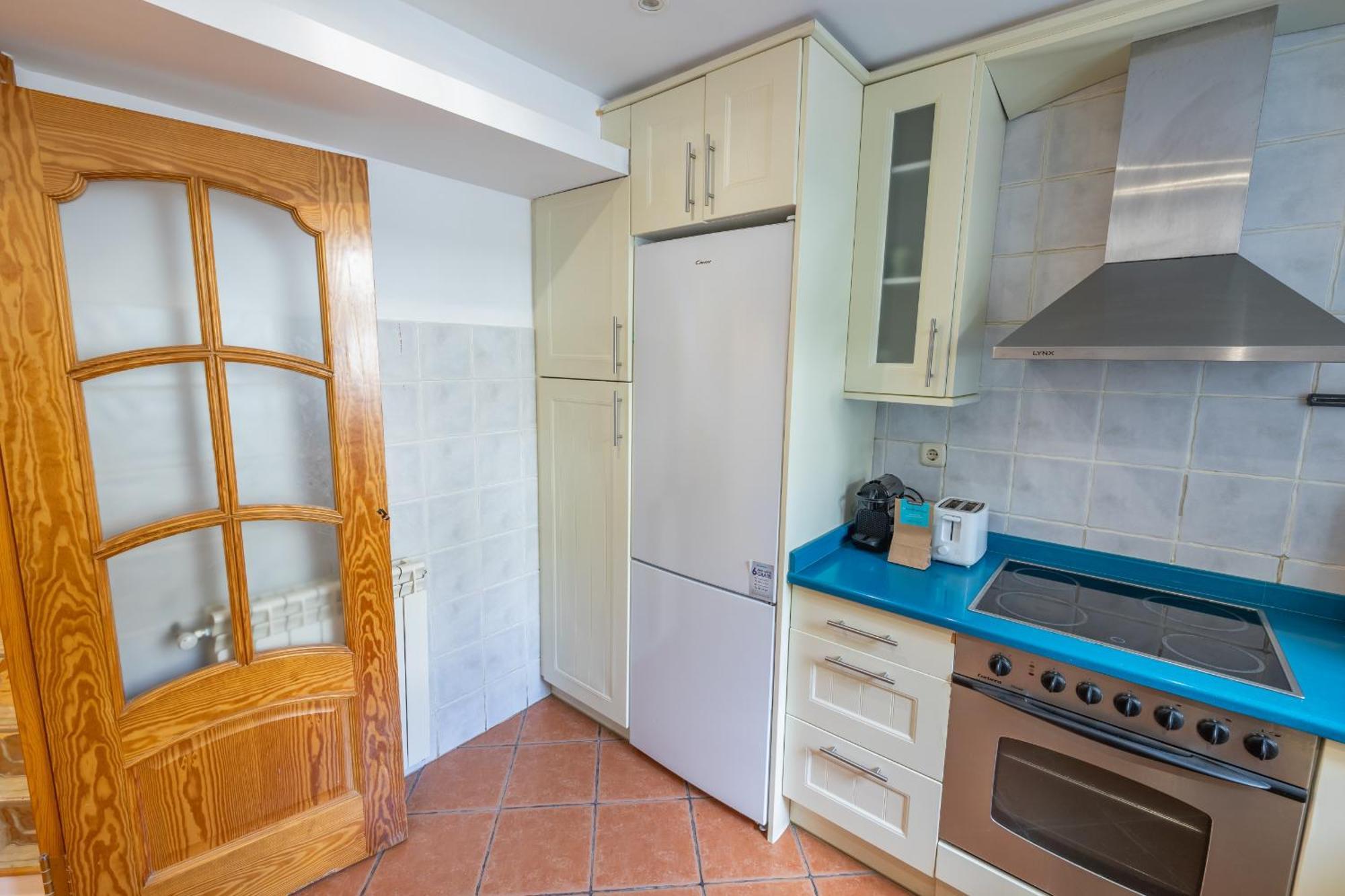 Ferienwohnung Tuapartamento Centro Estafeta Deluxe Pamplona Exterior foto